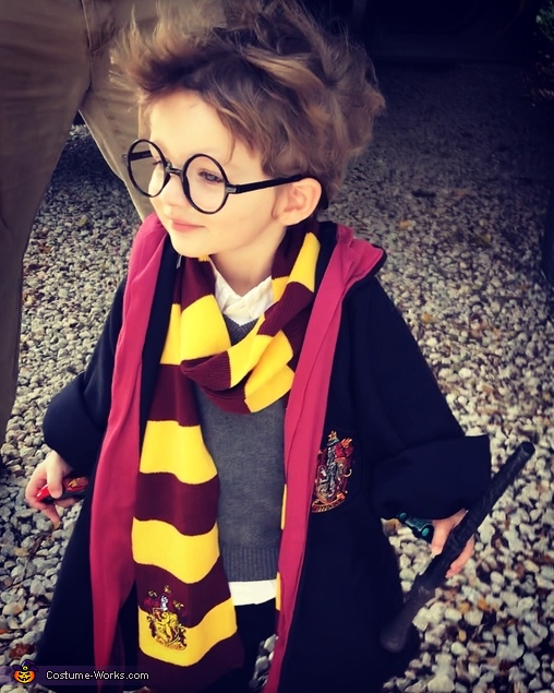Harry Potter Baby Costume Photo 3/7