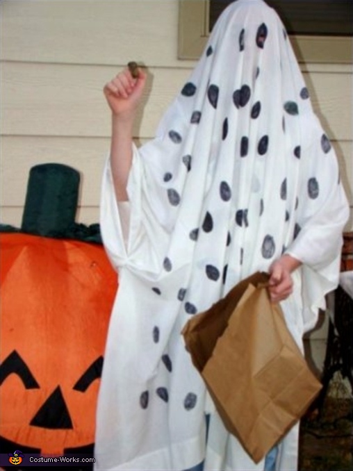 The Great Pumpkin, Charlie Brown Costume Photo 2/2