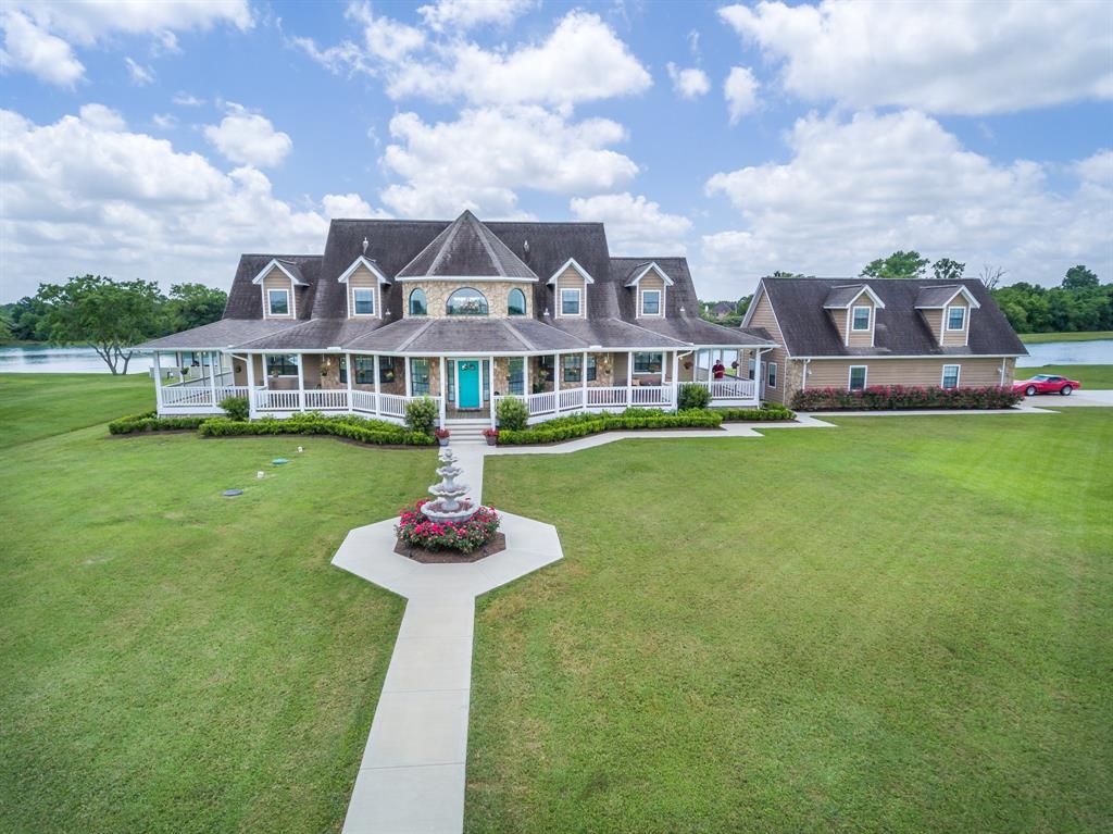 13 Lago Cove, Santa Fe, TX 77517