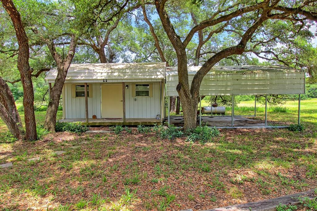 2025 FM 2672, Schulenburg, TX 78956