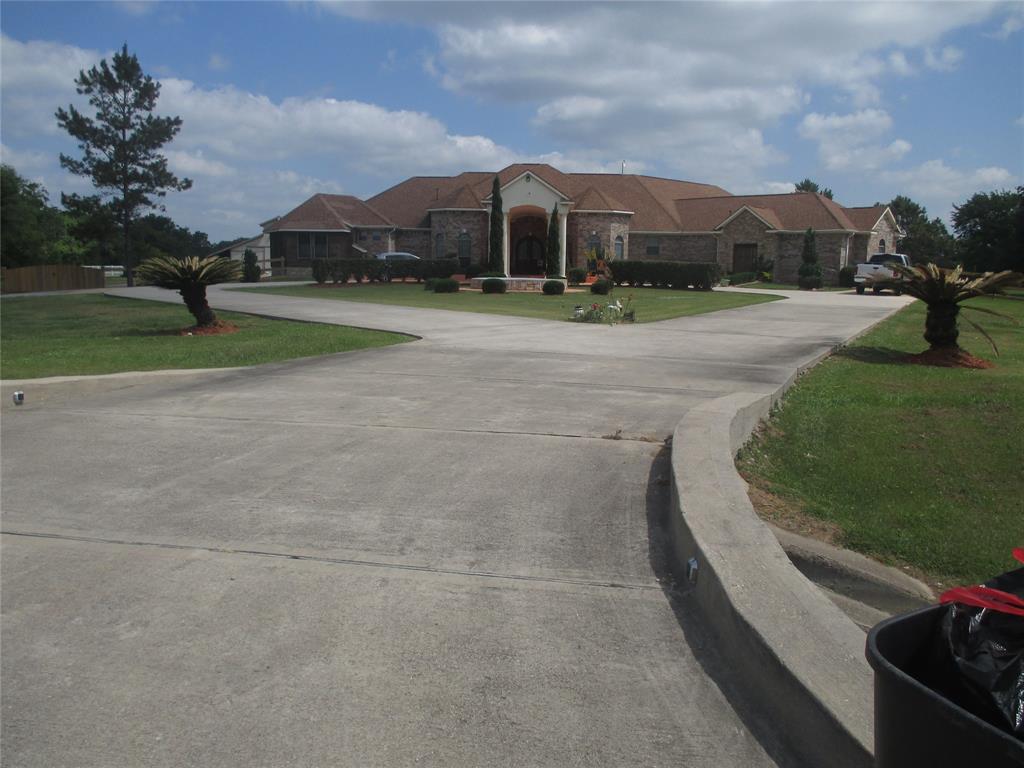 1003 China Grove Drive, Rosharon TX 77583