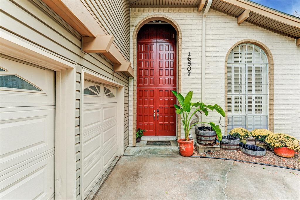 16507 Brook Forest Drive, Houston, TX 77059