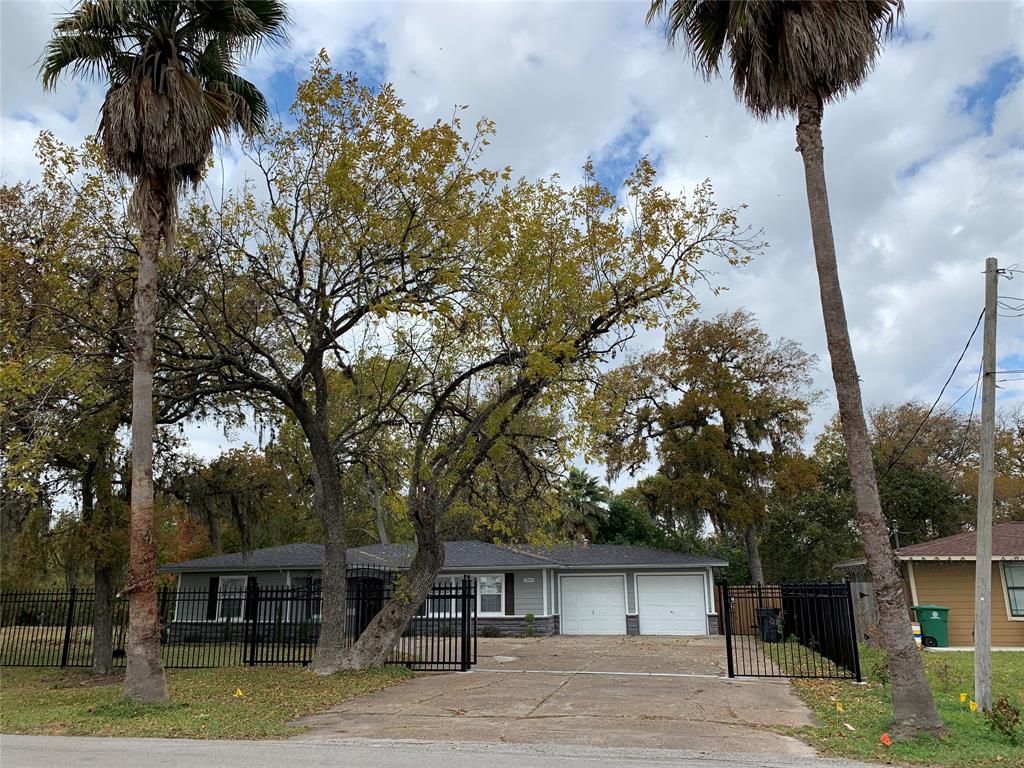 7563 Santa Fe Drive, Houston, TX 77061