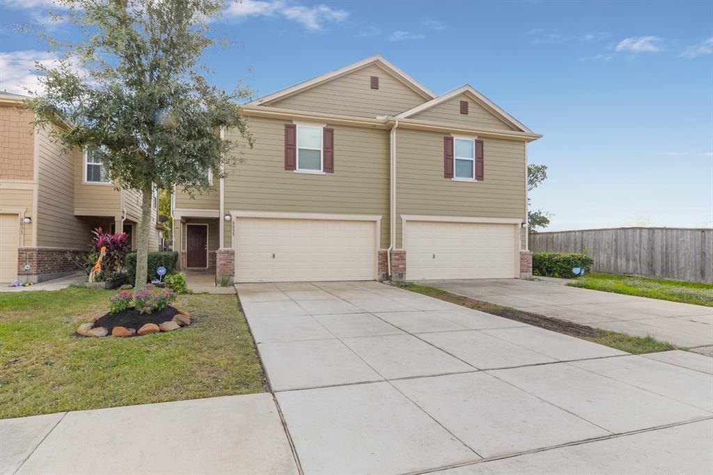 8035 Chasewood Drive, Missouri City, TX 77489