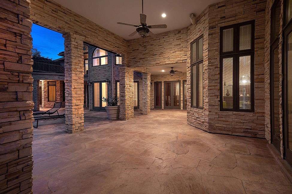 9011 Breckenridge Drive, Magnolia, TX 77354