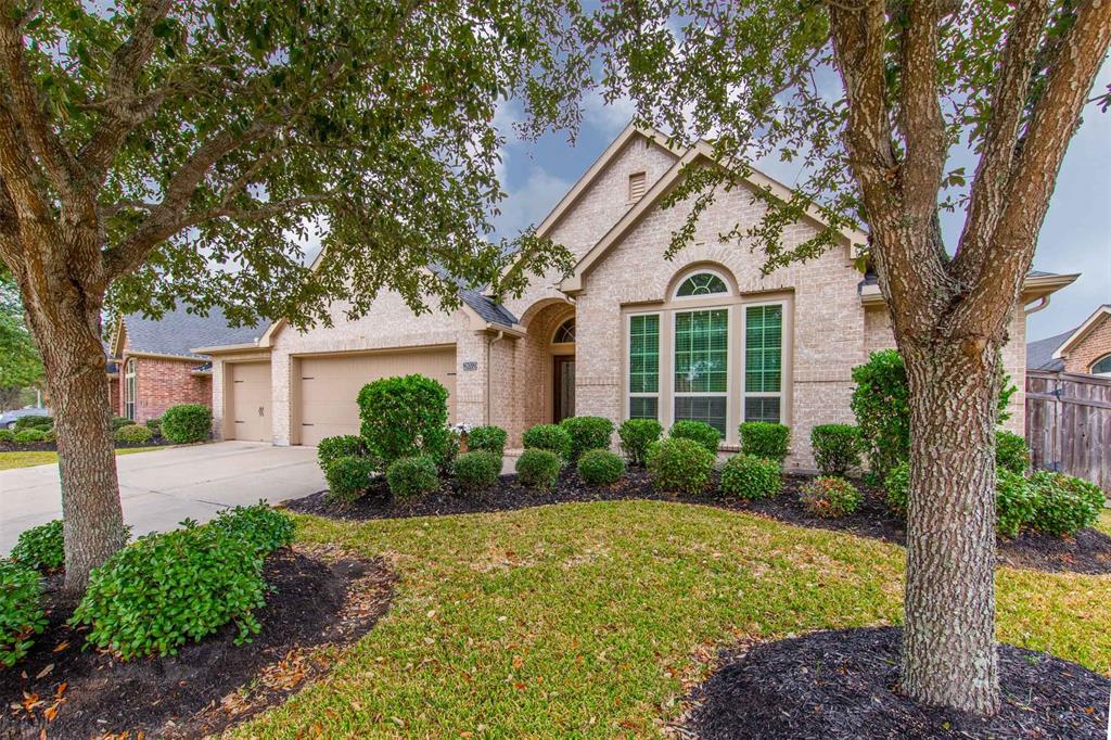 Sold 28002 Brandy Creek Lane, Fulshear, TX 77441 4 Beds / 3 Full