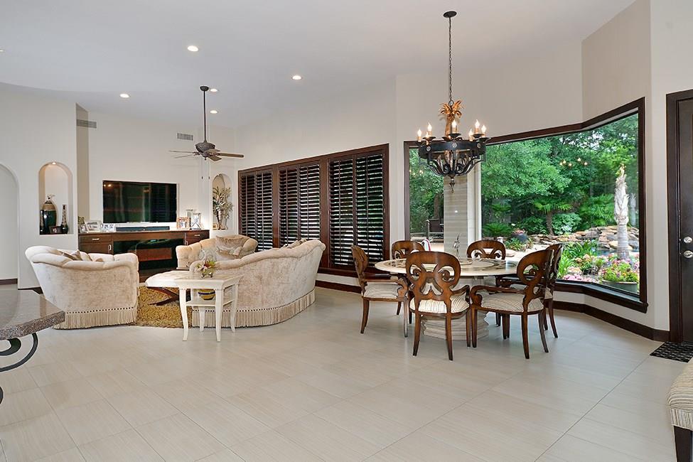 50 Palmer Woods Drive, The Woodlands, TX 77381