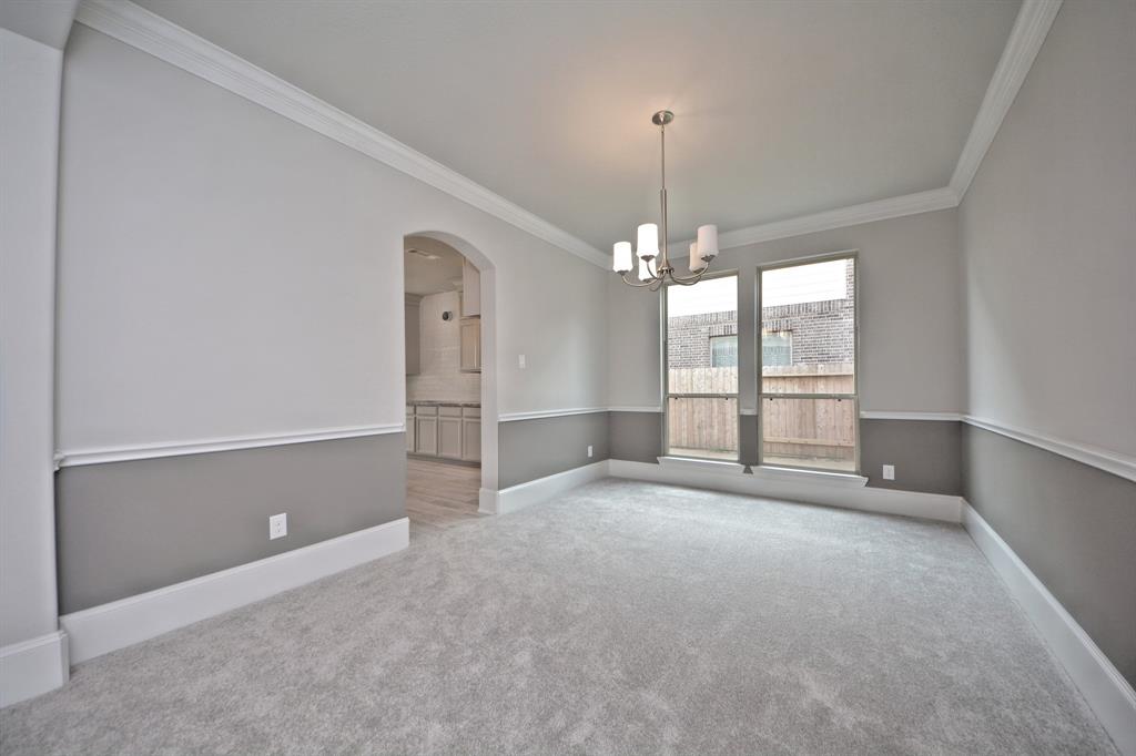 Two Tone Walls With Chair Rail 2 Tone Paint With Chair Rail Basement