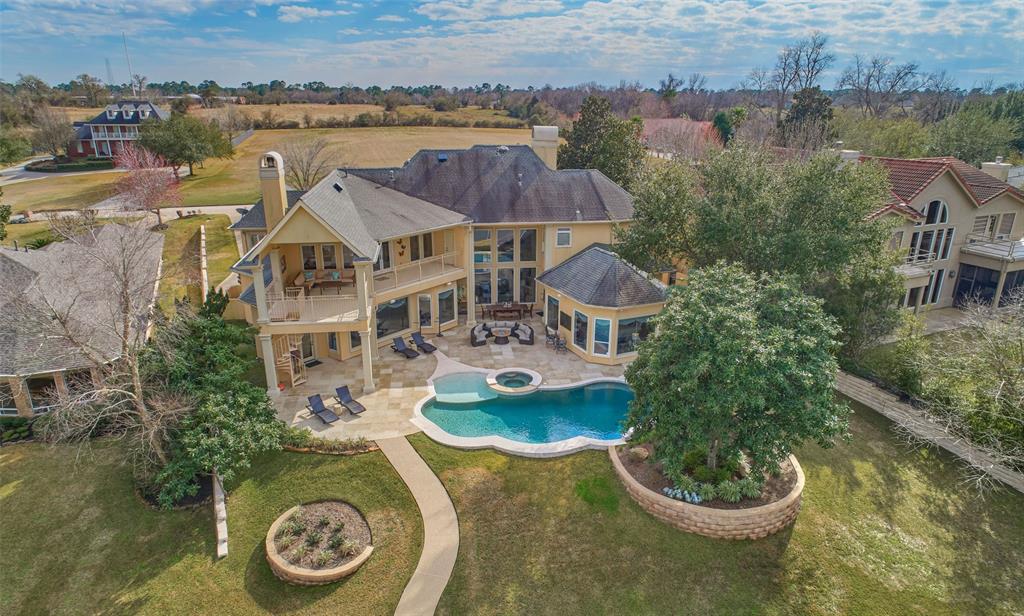 103 Lake Estates Drive, Montgomery, TX 77356