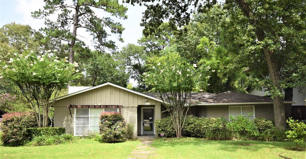 1326 Ridgeley Drive, Hilshire Village, TX 77055