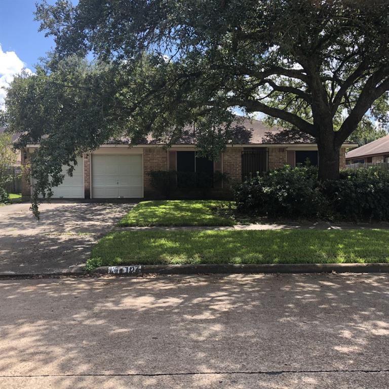 1107 Gentle Bend Drive, Missouri City, TX 77489