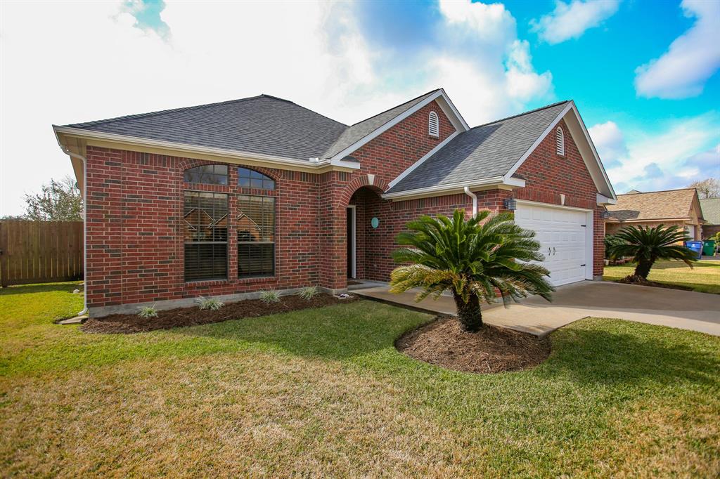 206 Audubon Woods Court, Richwood, TX 77531