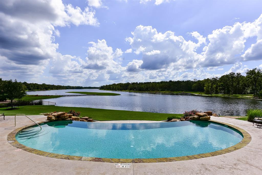 17332 Lesharo Cove, College Station, TX 77845