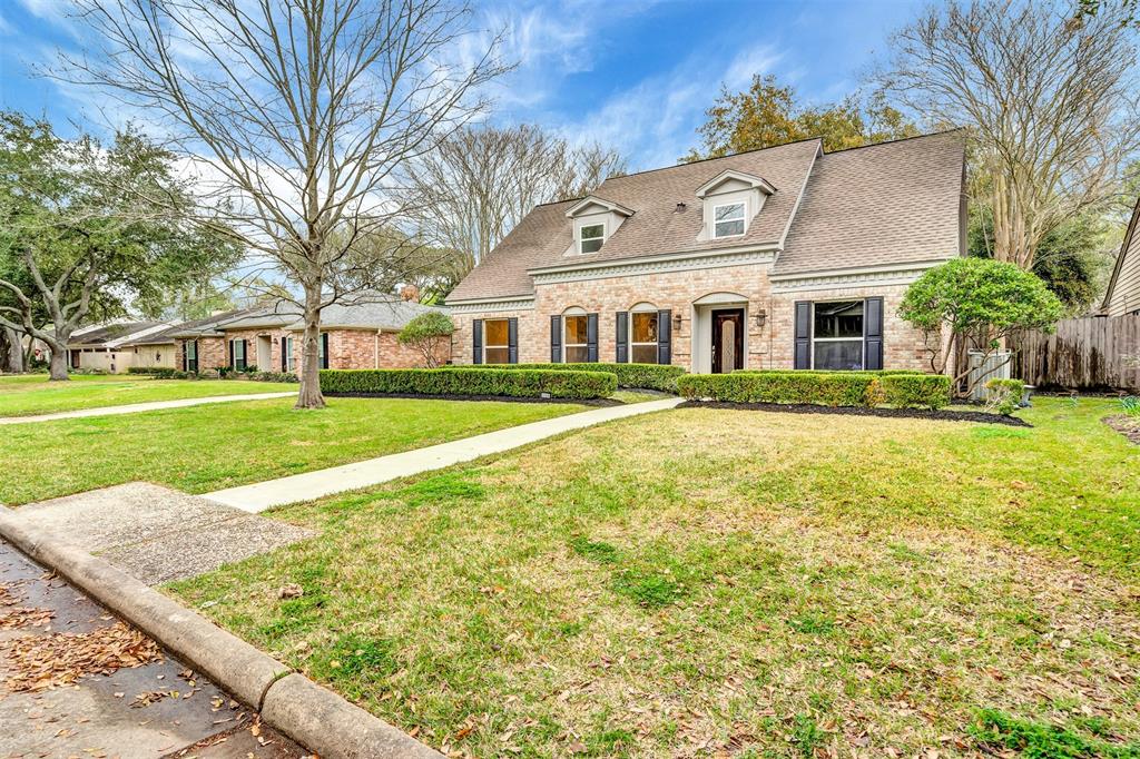 10906 Ella Lee Lane, Houston, TX 77042