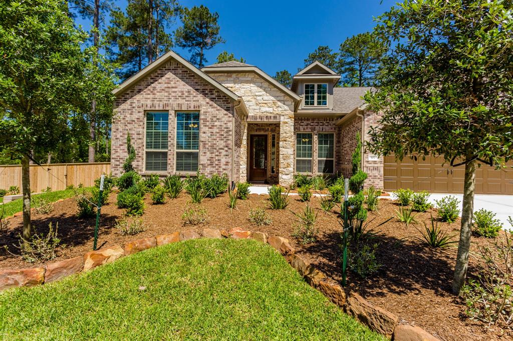 107 E Buffalo Clover Court, Montgomery, TX 77316