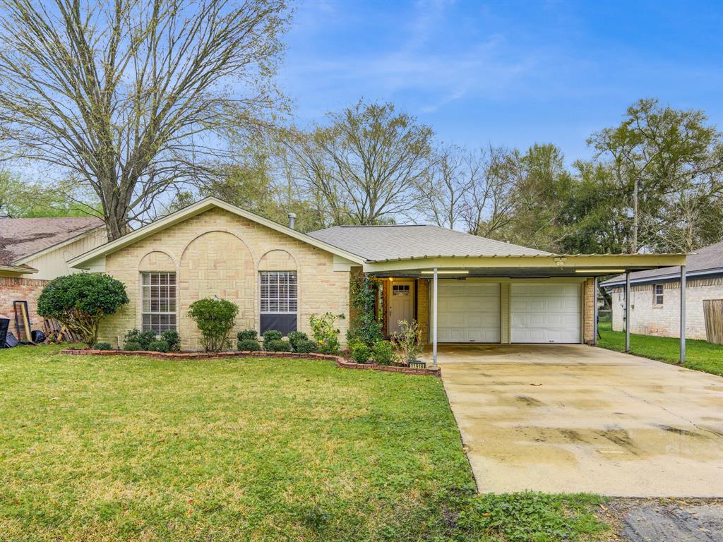 11918 25th Street, Santa Fe, TX 77510