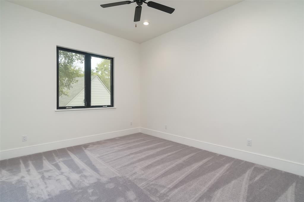 535 Kickerillo Drive, Houston TX 77079