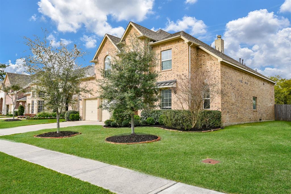 322 Promenade Estates Lane, Stafford, TX 77477