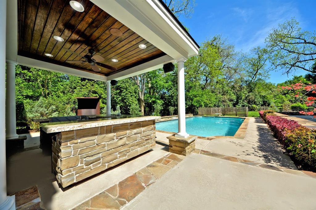 2210 Pecan Lake Court, Richmond, TX 77406