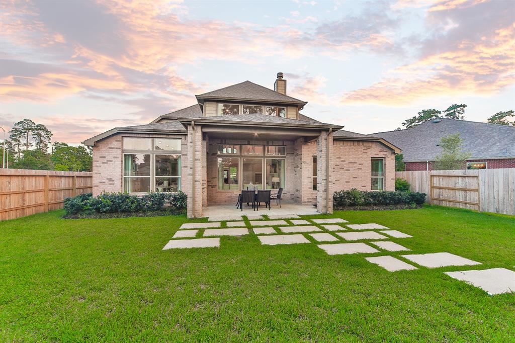 8706 Cimarron Falls Court, Magnolia, TX 77354