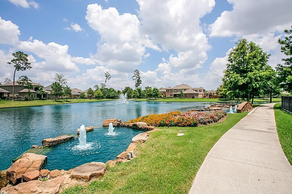 2615 Hendricks Lakes Drive, Spring, TX 77388