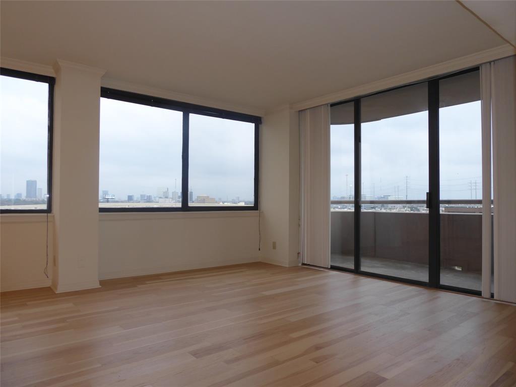 3525 Sage Road 1104, Houston, TX 77056