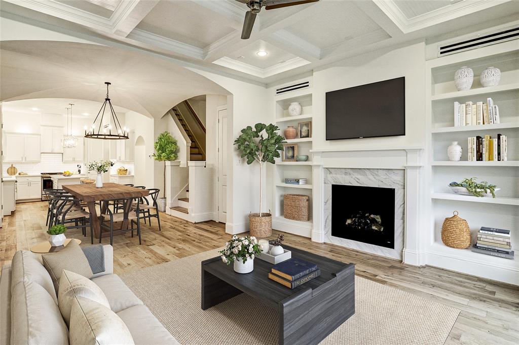 858C Fisher Street, Houston, TX 77018