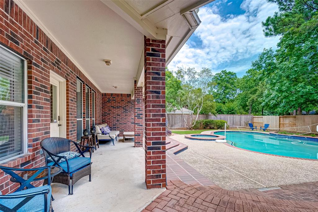 607 Timber View, Friendswood, TX 77546