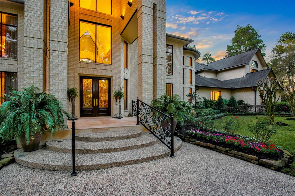 401 Saddlebrook Lane, Tomball, TX 77375
