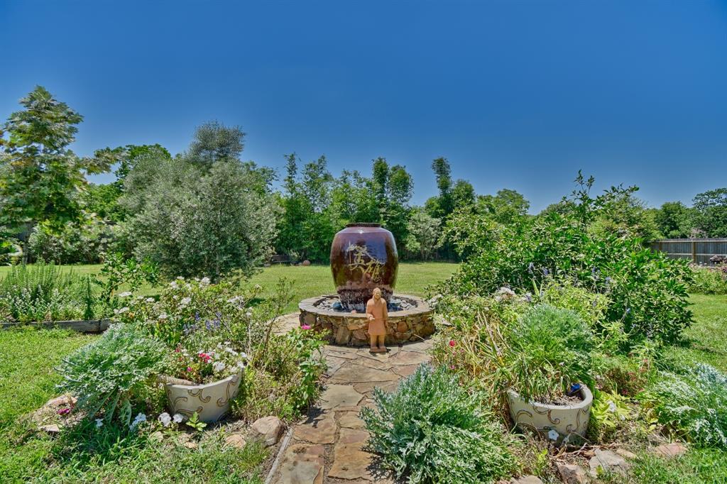 338 Hill Street, Sealy, TX 77474