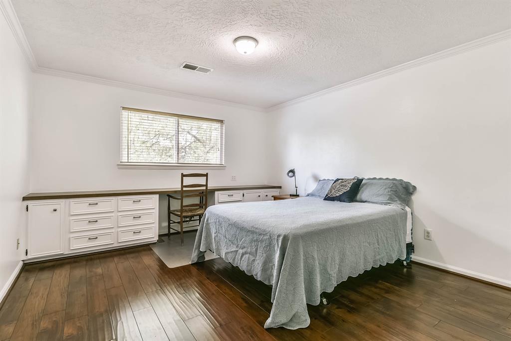 11302 Burgoyne Drive, Houston, TX 77077