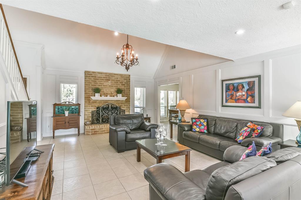 11302 Burgoyne Drive, Houston, TX 77077