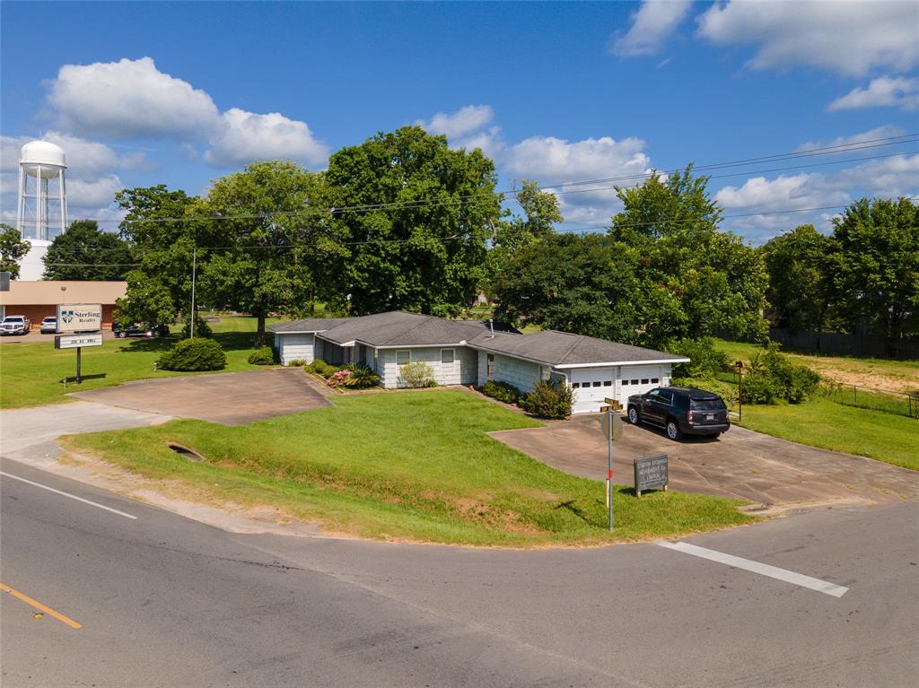 1211 N Main Street, Liberty, TX 77575