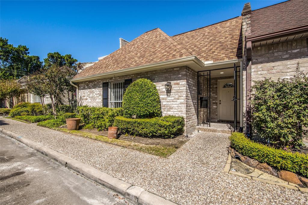 1806 S Gessner Road, Houston, TX 77063