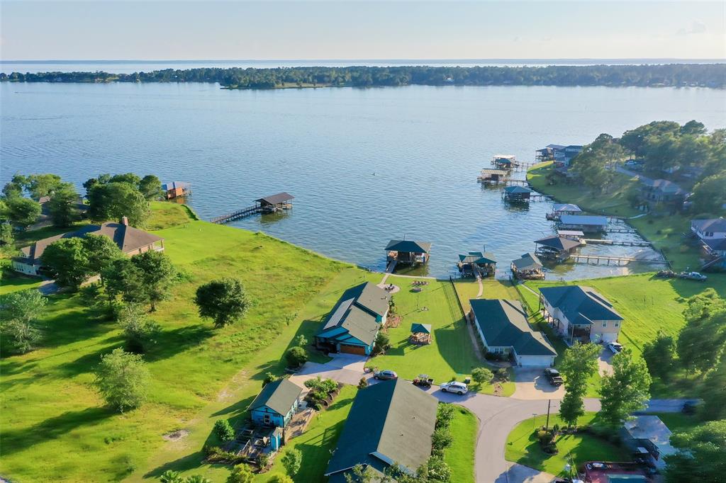 120 Cedar Point Drive S, Livingston, TX 77351