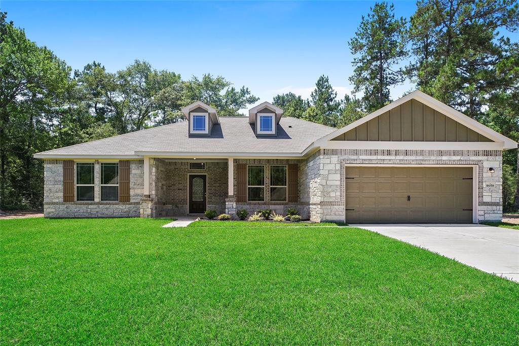 16058 Deer Pines Drive, Conroe, TX 77303