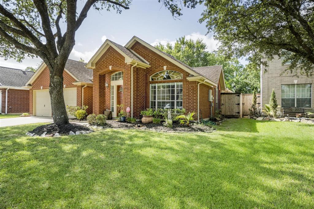 4927 Preston Trails Lane, Pasadena, TX 77505