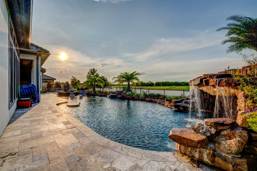 2573 Scenic Hills Drive, Friendswood, TX 77546