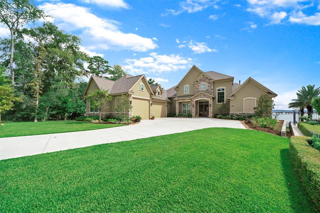 150 Bentwater Bay Drive, Montgomery, TX 77356