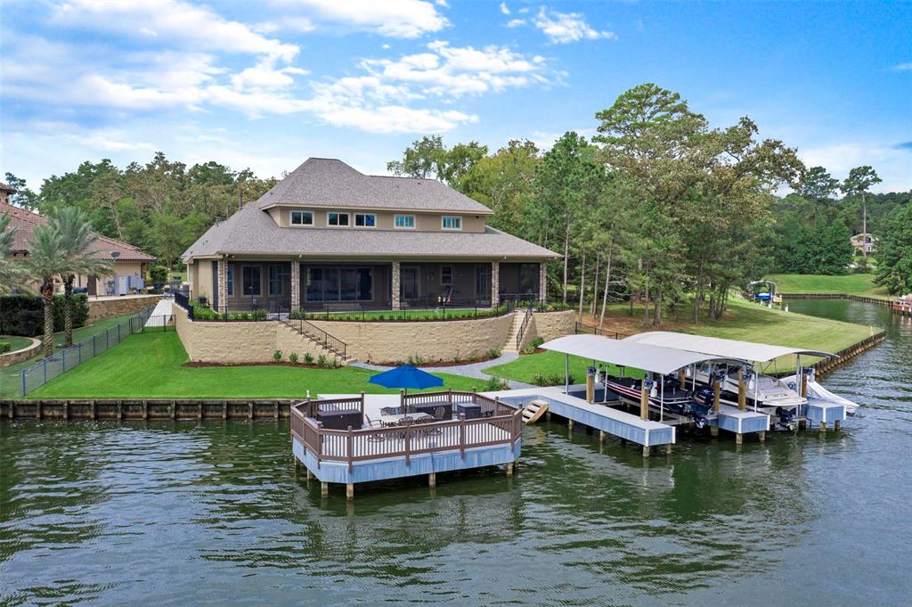 150 Bentwater Bay Drive, Montgomery, TX 77356