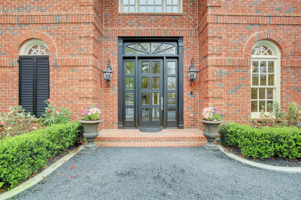 673 Bunker Hill Road, Houston, TX 77024