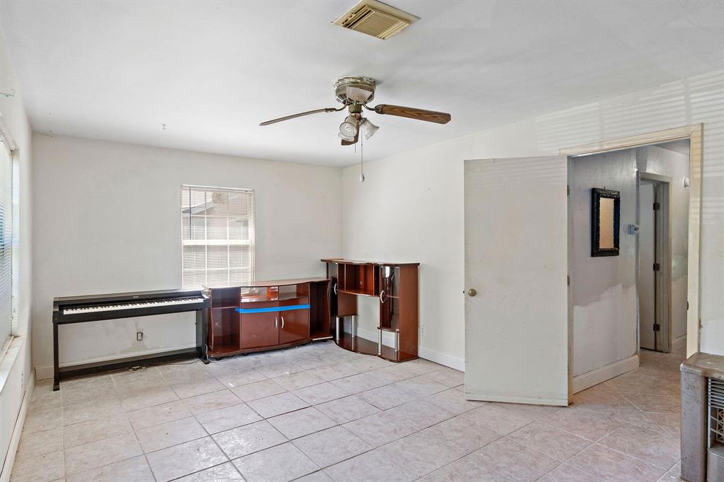 10610 Fleming Drive Drive, Houston, TX 77013