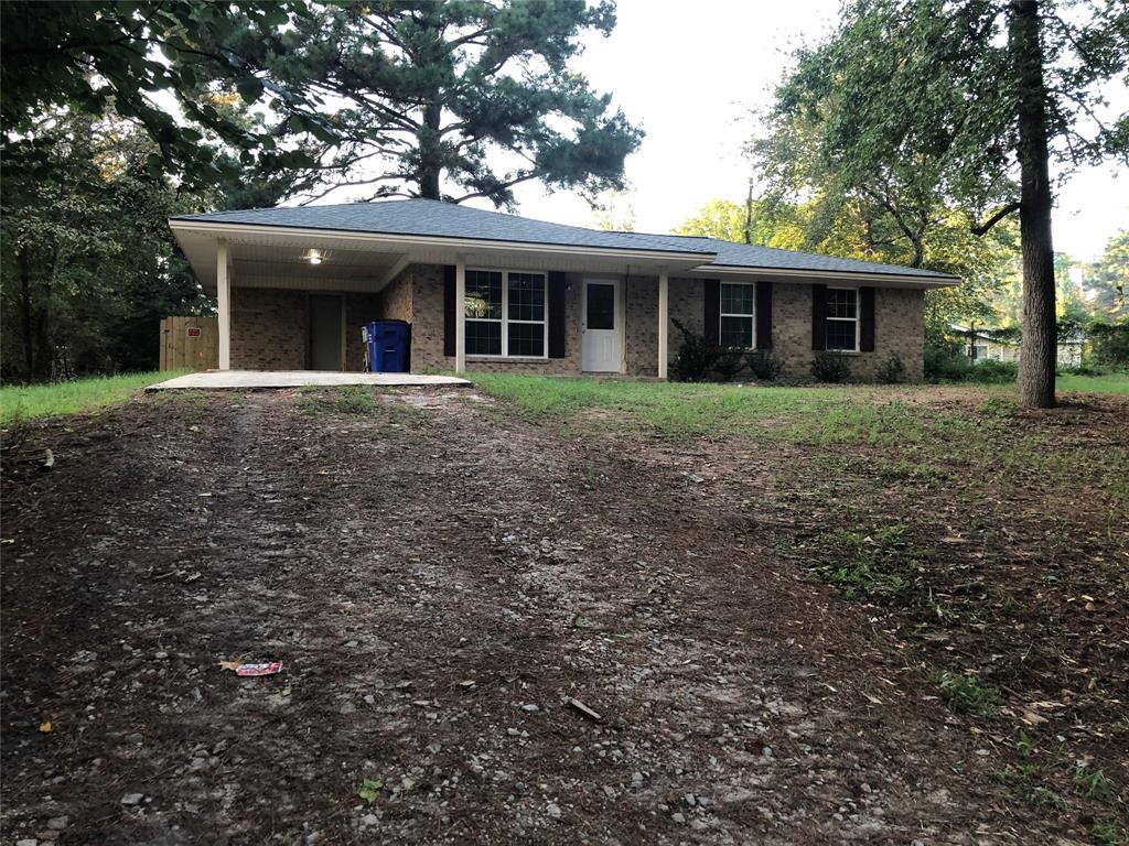 665 Old Groveton Road S, Onalaska, TX 77360