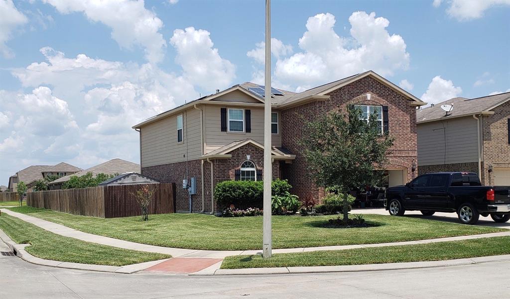 340 Comanche Plains Road, La Marque, TX 77568