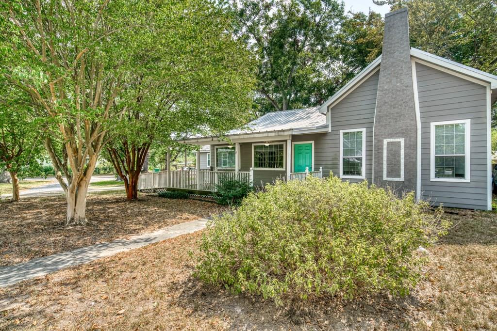 201 N Texas Street, Madisonville, TX 77864