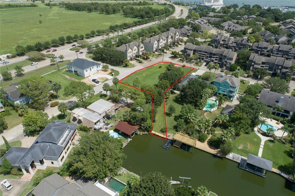 110 Sandy Cove, Houston TX 77058