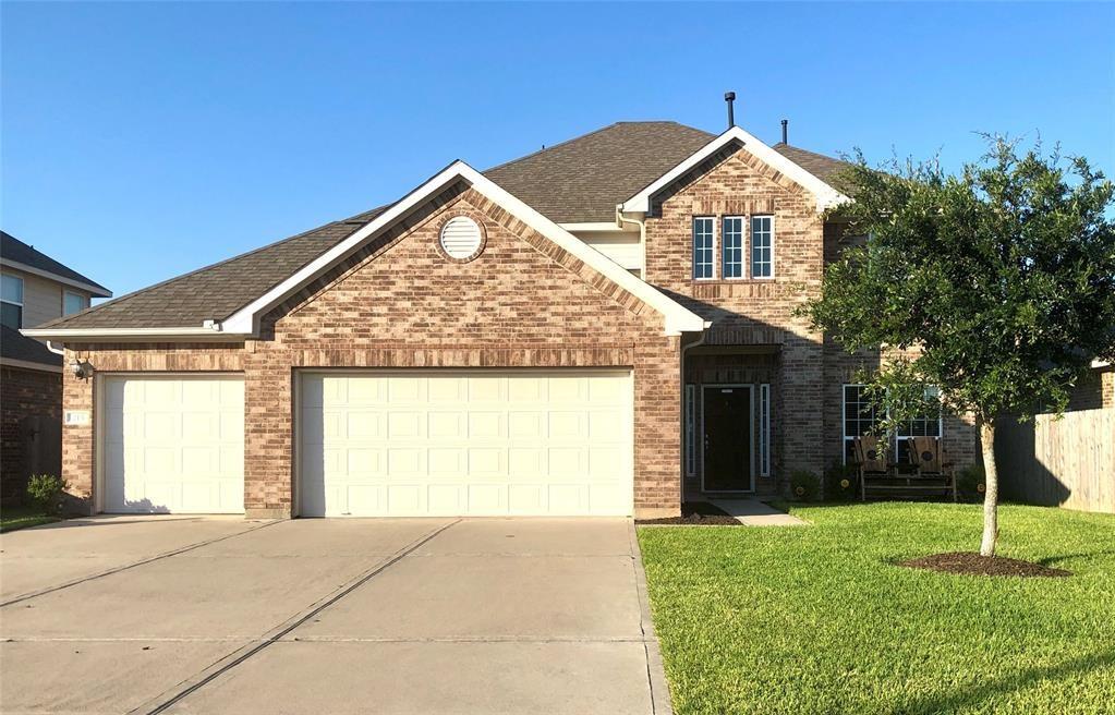 215 Harbor Bend Lane, Dickinson, TX 77539