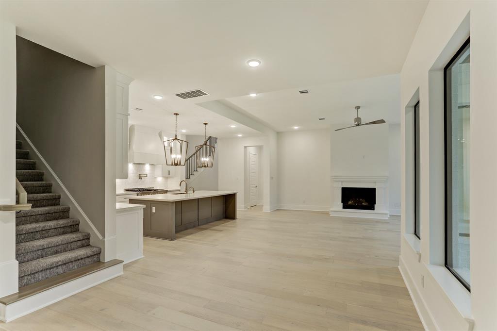 12915 Taylorcrest Road, Houston, TX 77079