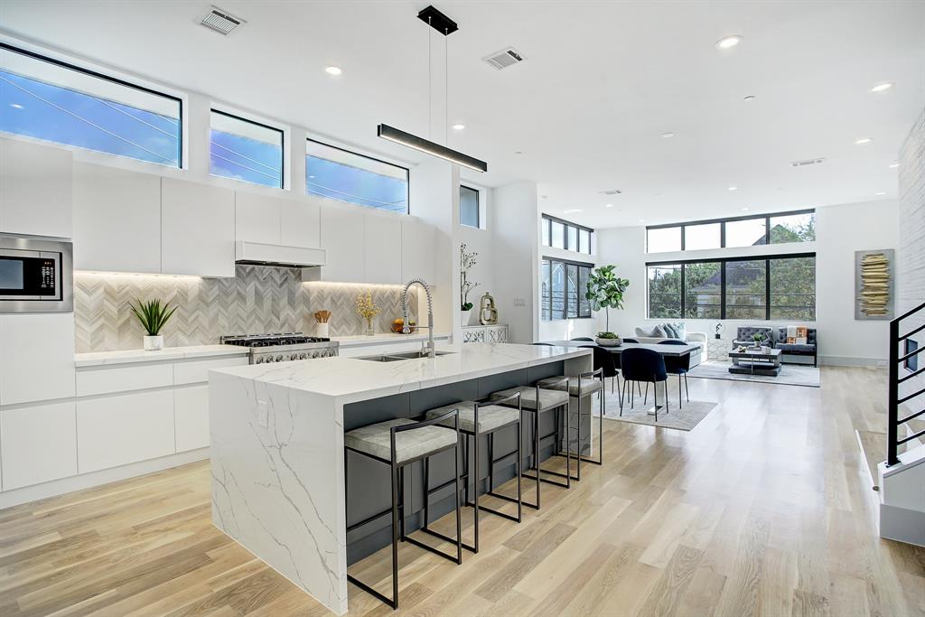 5402 Feagan Street, Houston, TX 77007