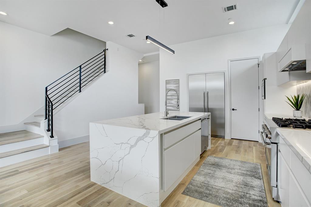 5402 Feagan Street, Houston, TX 77007